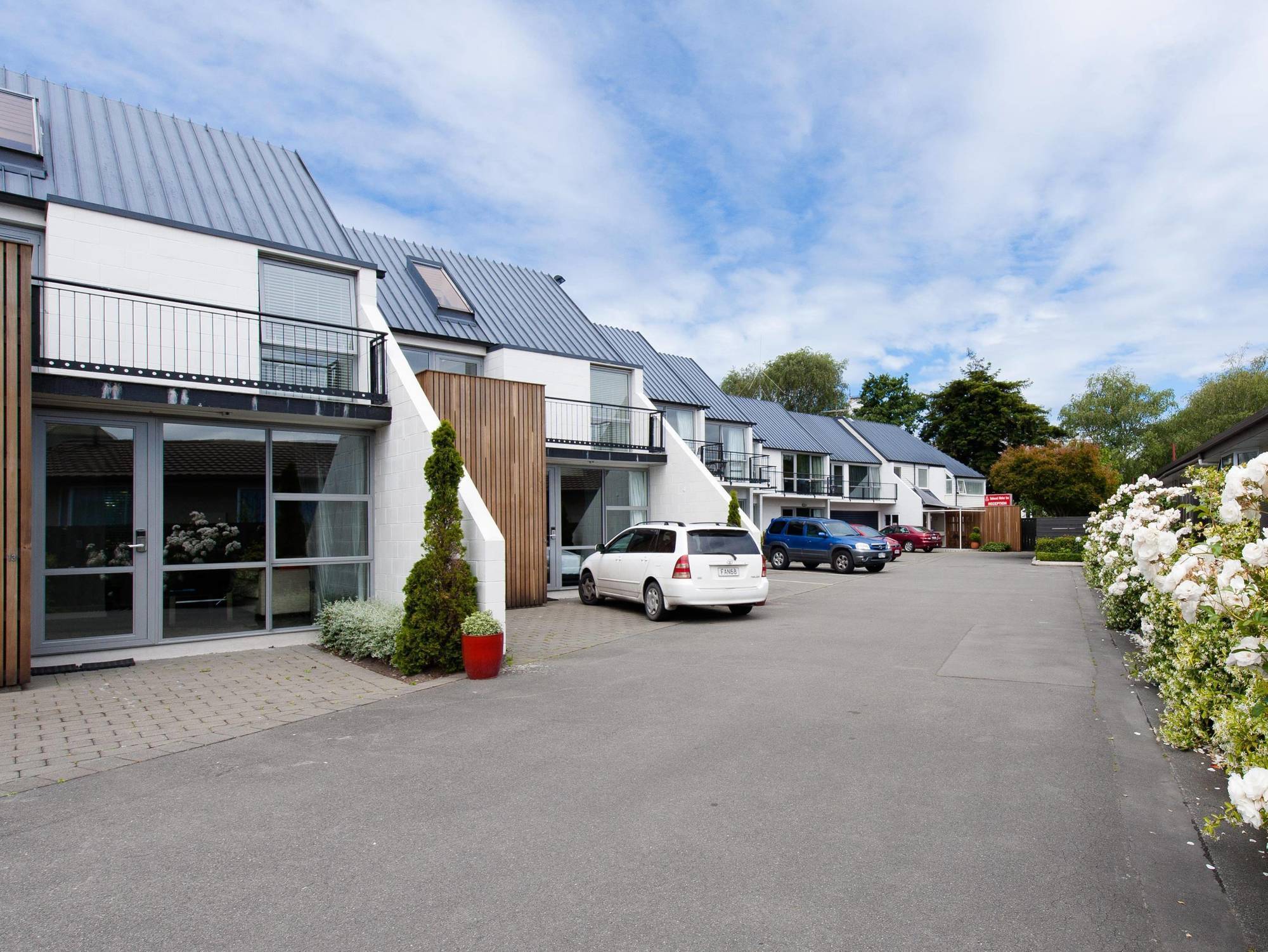 Belmont Motor Inn Christchurch Exterior photo